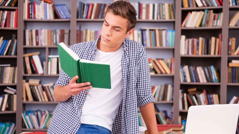 Good-Books-For-College-Students